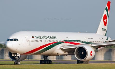 Biman Bangladesh Airlines, Aviation Pictures, Boeing 787 9 Dreamliner, Best Airplane, Airplane Wallpaper, Air Carrier, Lining Up, Boeing 787, Heathrow Airport