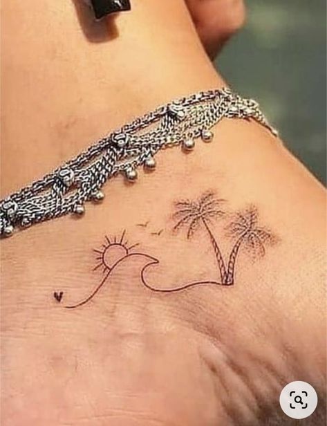 Small Beach Tattoos, Beachy Tattoos, Small Foot Tattoos, Ankle Tattoos For Women, Palm Tattoos, Foot Tattoos For Women, Palm Tree Tattoo, Inspiration Tattoos, Tattoo Life