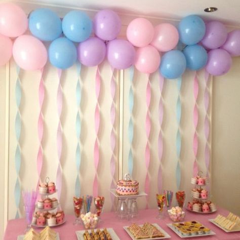 decoracion con papel creppe6                                                                                                                                                                                 Más Girls Tea Party Birthday, Princess Tea Party, Girls Tea Party, Baby Shower Table, Tea Party Birthday, Baby Shower Planning, Unicorn Birthday Parties, Baby Shower Balloons, Girl Shower