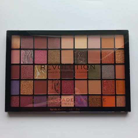 Revolution Makeup, Makeup Pallets, Palette Makeup, Xmas List, Shadow Pictures, Makeup Palette, New Sign, Color Shades, Original Box