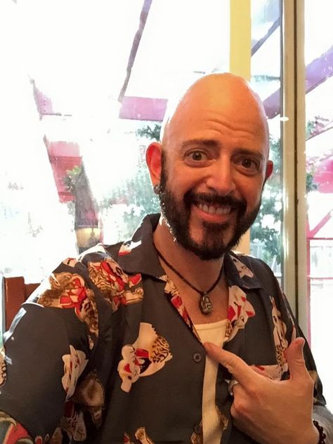 Jackson Galaxy, Lookbook