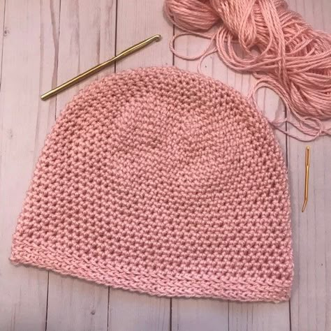 Crochet Chemo Cap, Beanie Free Crochet Pattern, Chemo Caps Pattern, Crochet Hat With Brim, Cap Crochet, Bralette Pattern, Chemo Hats, Crochet Hat Patterns, Crochet Beanies