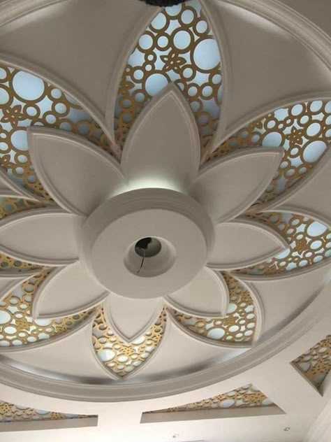 Fallciling Design, Luxury Ceiling Design Hall, Beautiful Ceiling Designs, Latest False Ceiling Designs, Plaster Ceiling Design, Drawing Room Ceiling Design, Pop Design For Roof, Gypsum Ceiling Design, Luxury Ceiling Design