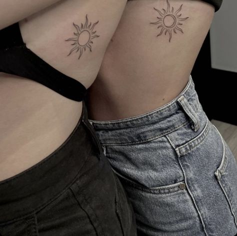 Tattoo, Sun tattoo, matched tattoos, bff tattoos, Sun and moon, Sun, rib tattoo, Sun tattoos, tatuaggio, tatuaggio sole, tatuaggio sole e luna, tatuaggi matchati, tatuaggi migliori amiche, tatuaggi sorelle, tatuaggio costole Moon And Sun Tattoo With Flowers, Sun Snd Moon Tattoos, Sun Matching Tattoo, Dainty Sun And Moon Tattoo, Matching Sun Tattoos, Sun Tattoo On Shoulder, Sun And Moon Matching Tattoos, Sun And Moon Tattoo Matching, Pair Tattoos