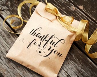 SALE Thankful for You Favor Bags - Thanksgiving Dinner or Wedding Favor - Candy Bar or Treat Bag  - 20 Kraft Bags Candy Bar Wedding Favors, Petal Toss Wedding, Simple Favor, Thankful For You, Candy Wedding Favors, Kraft Bag, Glassine Envelopes, Diy Envelope, Wedding Petals