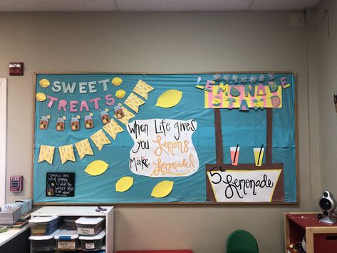 Lemonade stand bulletin board 🍋 Lemonade Stand Bulletin Board, Lemonade Classroom Theme, Fruit Bulletin Board Ideas, Lemonade Bulletin Board, Lemon Bulletin Board Ideas, Picnic Bulletin Boards, Lemon Party Decorations, Lemon Classroom, Resident Assistant Bulletin Boards