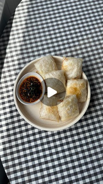 Prawn Rice, Rice Paper Dumplings, Healthy Mummy Recipes, Rice Paper Recipes, Sarah Brown, Shrimp And Rice, Asian Inspired Recipes, Tasty Baking, Air Fryer Recipes Easy