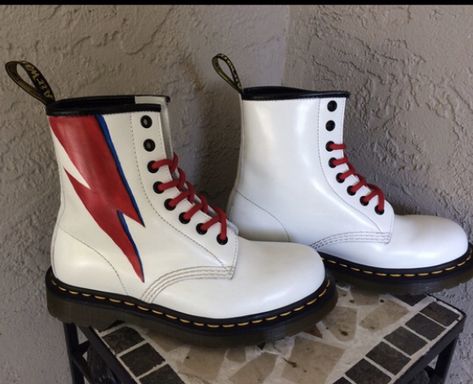 David Bowie Makeup, 1460 Dr Martens, Customised Shoes, Doc Boots, Dr Martens White, Side Business, Leather Paint, Chuck Norris, Roller Skate