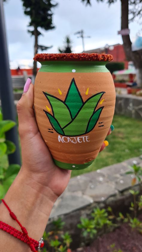 Cantaritos Decoration, Mexican Cantaritos, Mexican Birthday Parties, Plant Pot Design, Mexican Birthday, Flower Pot Art, Mexican Decor, Mexican Party, Custom Cups