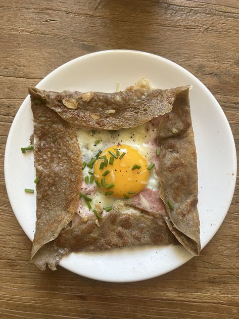 French Galette Recipe, Galette Recipe Savory, Crepe Ingredients, Buckwheat Crepes, French Crepes, Galette Recipe, Savory Crepes, Crepe Recipes, Gluten Free Cheese