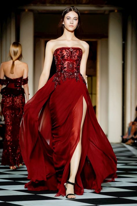 Zuhair Murad Couture Fall Winter 2018 Paris - NOWFASHION Grads Dress, Red Couture Dress, Cast Colors, Gown With Belt, Zuhair Murad Couture, Zuhair Murad Haute Couture, Zuhair Murad, Gorgeous Gowns, Event Dresses