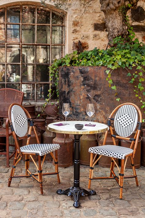 Parisian Bistro Chairs, Bistro Interior, Bistro Design, Bistro Chairs Outdoor, Paris Bistro, Parisian Bistro, Bistro Table Outdoor, Table Bistrot, Parisian Cafe