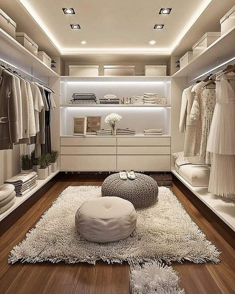 Open Concept Closet In Bedroom, Closet Room Aesthetic, Walk In Closet Aesthetic, Dressing Room Aesthetic, Big Living Room Ideas, Dreamy Closets, Walk In Wardrobe Ideas, Aesthetic Dressing Room, Small Walk In Wardrobe