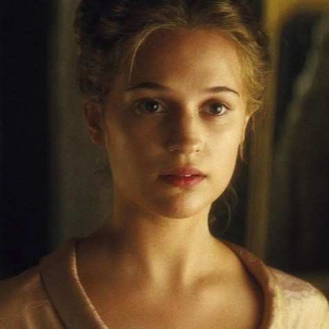 Alicia Vikander Blonde, Alicia Vikander Aesthetic, Alicia Vikander Anna Karenina, Petunia Evans, Anna Karenina 2012, Marlene Mckinnon, Dr Zhivago, Blonde Actresses, Medieval Woman