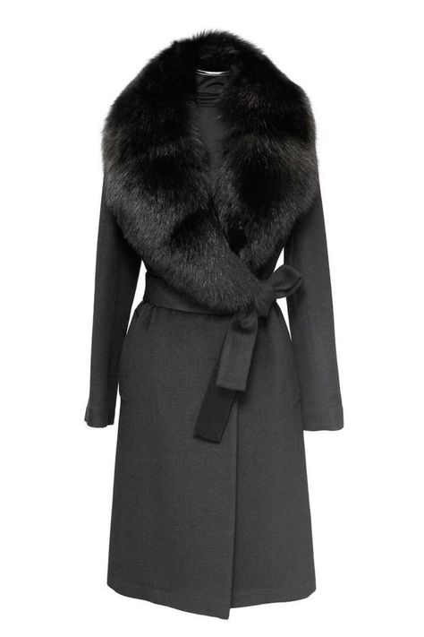 Outfits For Winter, Winter Coat Outfits, Faux Fur Collar Coat, Venus Fashion, Long Black Coat, Black Winter Coat, Coat Outfits, Fur Fashion, Coat Fashion