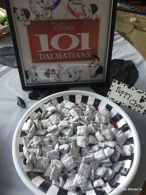 Fun Puppy Chow Party Snack #birthday #birthdayparty #partyideas #disney #101dalmations #partyfood 101 Dalmatians Movie Night, Puppy Chow Halloween, 101 Dalmations Party, Puppy Chow Chex Mix, Puppy Chow Chex, 101 Dalmatians Movie, 101 Dalmatians Disney, Disney Movie Night Food, Dalmatian Party