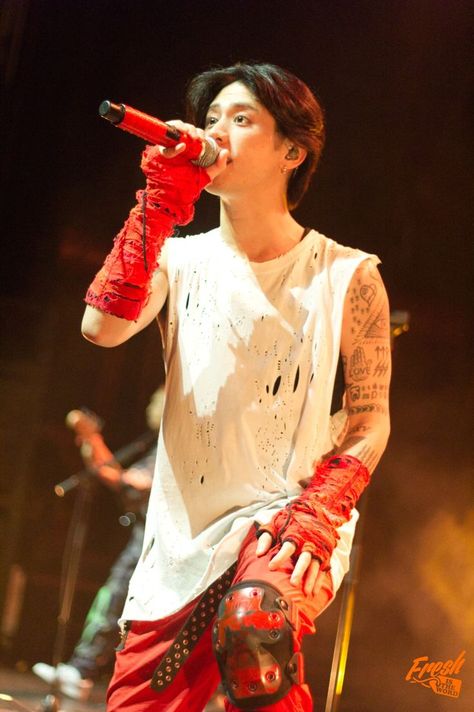 Takahiro Morita, Takahiro Moriuchi, One Ok Rock, Pop Bands, Music Stuff, Rock Bands, Beautiful People, North America, Disease