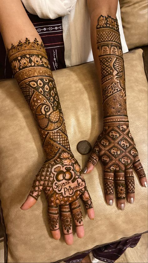 Mehandi Designs For Hands For Engagement, Mehndi Designs Engagement Bridal, Engagment Mehandi Designs, Bridal Mehendi Designs For Engagement, Egejment Mehandi, Heena Mehendi Designs For Engagement, Mehandi Designs Engagement, Mehandi Designs For Hands Brides, Bridal Mehndi Designs For Engagement