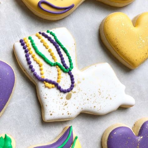 Mardi Gras Desserts, Miss Cake, Best Apple Pie, Make Cookies, Geaux Tigers, Cookie Company, Cookie Art, Icing Cookies, Edible Art