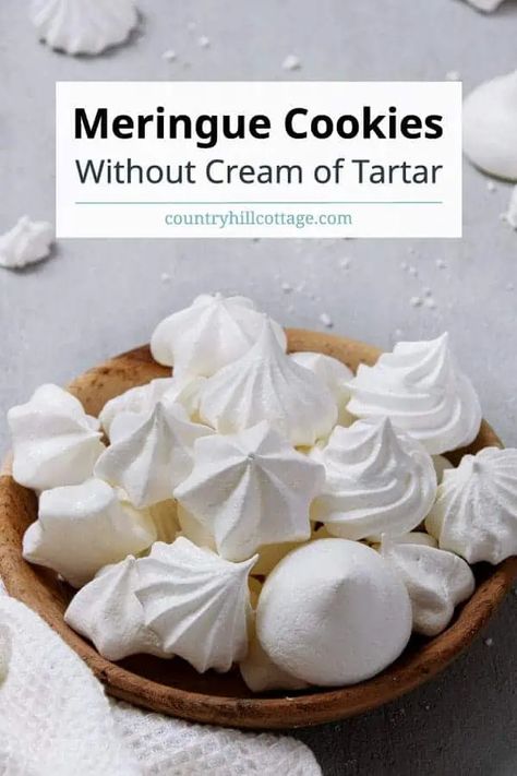 Meringue Recipe Without Cream Of Tartar, Best Meringue, Meringue Kisses Recipe, Easy Meringue Recipe, Meringue Cookies Recipe, Baking Powder Recipe, Easy Meringues, French Meringue, Meringue Cookie Recipe