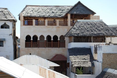 Lamu Architecture, Lamu House, Swahili Design, Swahili Architecture, Swahili Coast, Lamu Kenya, Cities In Africa, Coastal Architecture, African Architecture