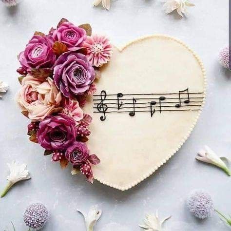 Heart Cake Design, Music Themed Cakes, Music Cakes, Music Cake, Heart Shaped Cake, Heart Cakes, Shaped Cake, Creative Cake Decorating, Heart Shaped Cakes