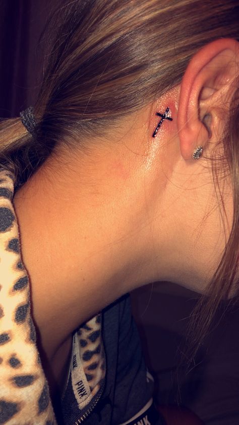 Cute tattoo behind ear #smalltattoo #simpletattoo Cross Tattoos For Women Behind The Ear, Cross Small Tattoo, Behind Ear Cross Tattoo, Small Behind Ear Tattoo, Small Behind The Ear Tattoo Ideas, Cross Tattoo Behind Ear, Cross Behind Ear Tattoo, Feminine Cross Tattoo, Tattoos Cross