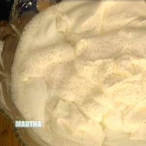 Martha Stewart Eggnog Recipe, Martha Stewart Eggnog, Make Eggnog, Alcoholic Eggnog, How To Make Eggnog, Eggnog Recipe Homemade, Martha Stewart Recipes, Eggnog Recipe, Egg Nog