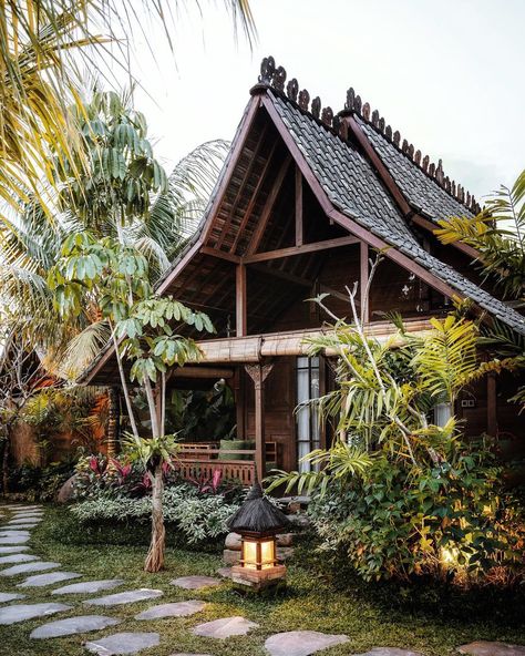 Traditional Balinese House, Bali Traditional House, Balinese Villa, Villa Project, Ecological House, Warm Fireplace, Bali House, Life Vision, Sims 4 House Design