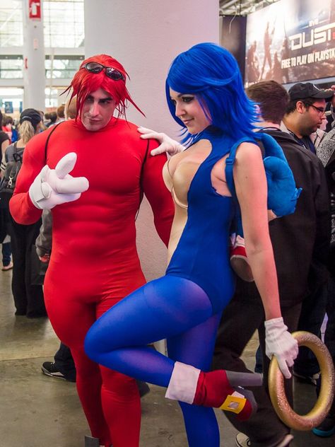 Sonic & Knuckles. Halloween cosplay Sonic And Knuckles, Sonic Knuckles, Red Sonja, The Hedgehog, Sonic, Sonic The Hedgehog, Paradise, Red