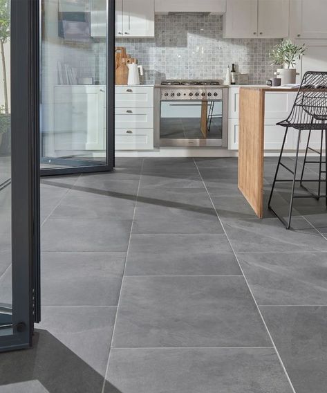 Dark Tile Floor Living Room, Dark Tile Kitchen, Modern Kitchen Grey Floor, Dark Tile Kitchen Floors, Dark Grey Tile Floor, Black Floor Kitchen Ideas, Dark Stone Tile, Slate Tile Floor Bathroom, Dark Tile Floor