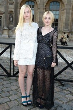 Elle and Dakota Fanning Elle Fanning Style, Fanning Sisters, Dakota And Elle Fanning, Celebrity Siblings, Dresses 2013, Dakota Fanning, Stylish Celebrities, Moda Paris, Fashion Articles