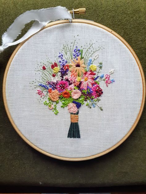 Bouquet Of Flowers Embroidery, Flower Bouquet Embroidery, Embroidery Bouquet, Embroidery Journal, Embroidered Bouquet, Tiny Embroidery, Mom Embroidery, Flower Wedding Bouquet, Basket Weaving Patterns