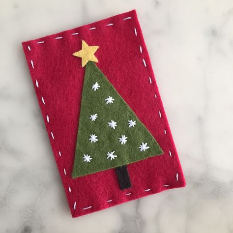 Felt Envelope Diy, Sewn Projects, Gift Card Envelopes, Felt Envelope, Envelope Tutorial, Diy Felt Christmas Ornaments, Gift Card Envelope, Christmas Envelopes, Felt Gifts