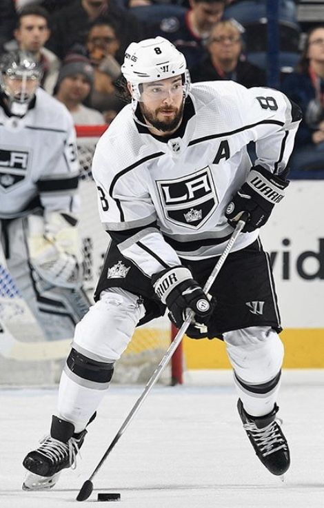 Drew Doughty | LA Kings Drew Doughty, La Kings Hockey, Kings Hockey, Nhl Jerseys, Los Angeles Kings, Lady And Gentlemen, Bel Air, Pose Reference, Nhl