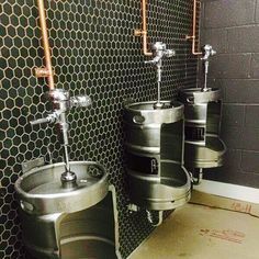 Is this what you had in mind when you bought kegs for your brewery? Pub Toilets, Bar Deco, Brewery Design, Pub Interior, Restaurant Bathroom, Pub Design, Beer Keg, Burger Bar, Chur