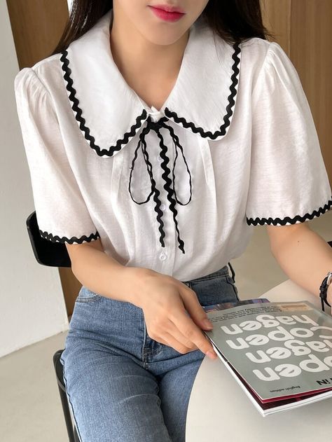 DAZY Scallop Binding Doll Collar Puff Sleeve Blouse | SHEIN USA Korean Tops Outfits, Cotton Short Tops, Job Clothes, Korean Tops, Women Blouses Fashion, Doll Collar, Plain Shirt, Stylish Work Outfits, Top Shirt Women