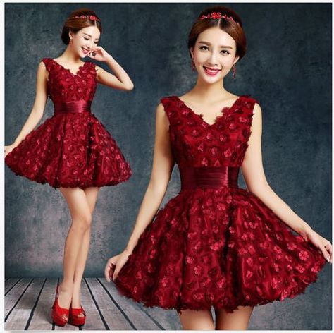 omg this dress is perfect for my damas! Stunning Bridesmaid Dresses, Lace Ball Gowns, Red Bridesmaid Dresses, Dresses Casual Winter, Dress Winter, Evening Dresses Short, Cheap Bridesmaid Dresses, Bubble Skirt, Club Dress