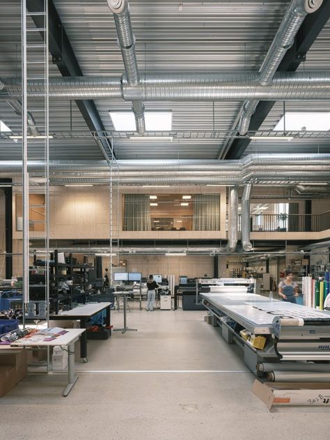 Johan Sundberg Arkitektur completes office that "balances industrial and cosy" Manufacturing Factory Design, Factory Interior Design, Warehouse Office Design, Warehouse Renovation, Hanger House, Warehouse Interior, Factory Interior, Industrial Materials, Corrugated Metal Roof