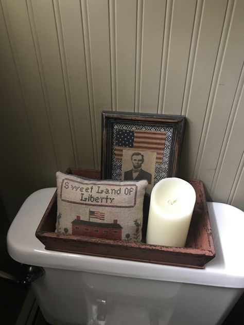 Patriotic Bathroom, Americana Bathroom, Colonial Decor, Farmhouse Cottage, Bath Room, 4th Of July, Bathroom Decor, Cottage, Farmhouse