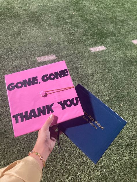 Tyler The Creator Graduation Cap Ideas, Grad Cap Ideas Tyler The Creator, Graffiti Graduation Cap, Grad Cap Music Ideas, Juice Wrld Graduation Cap, Hip Hop Graduation Cap, Brent Faiyaz Graduation Cap, Tyler The Creator Cap Graduation, Graduation Cap Designs Lana Del Rey