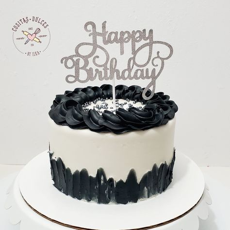 21st Birthday Cakes For Men Minimalist, Birthday Cake Ideas For My Boyfriend, Black And White Cakes For Men, Black And White Birthday Cake Ideas, White And Black Cake For Men, White Cake Design For Men, Simple Men Cake Ideas, Simple Man Birthday Cake, Korean Birthday Cake For Men