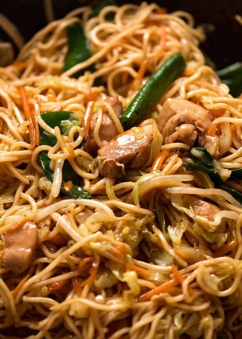 This Chow Mein really does taste like what you get from Chinese restaurants. The secret is getting the sauce right! recipetineats.com Teriyaki Chow Mein Recipe, Chicken Chow Mein Recipe Easy, Chicken Chow Mein Recipe, Popular Chinese Dishes, Chow Mein Recipe, Meat And Vegetables, Chicken Chow Mein, Chinese Cooking Wine, Chow Mein Noodles