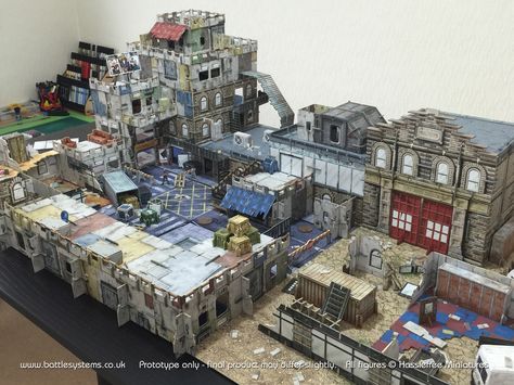 Realistic sci-fi & fantasy terrain for tabletop gamers Urban Apocalypse, Diaroma Ideas, Zombie Apocalypse Game, Desert Biome, Fantasy Terrain, Geography Project, Apocalypse World, Shanty Town, A Level Art Sketchbook