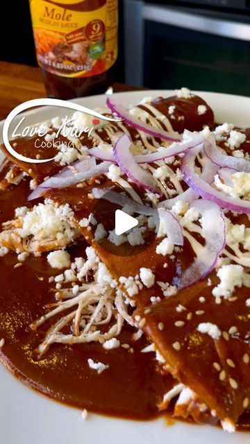 Karina Valladares on Instagram: "How to Make Enmoladas Enchiladas de Mole Recipe. If you love mole like I do, Enmoladas are a dream come true 😋 These rich and delicious Chicken Mole Enchiladas feature fried tortillas smothered in a savory mole sauce. They're incredibly delicious! 🥰 Please comment down below what recipe you will like to see next. Also, check out our YouTube Channel for more delicious recipes. Link in Bio 😊  ENMOLADAS INGREDIENTS: For the mole sauce: ► 1 roma tomato ► 3 garlic cloves ► 1/2 white onion ► 1 tortilla ► 8 ritz crackers ► 7 guajillo peppers ► 2 cups chicken broth (add to pan) ► 4 cups chicken broth (add to blender) ► 1/4 tsp ground cinnamon ► 1/2 tablet of chocolate abuelita ► 1 jar of Mole Sauce (I'm using Doña Maria) For the enmoladas: ► Corn tortillas ► Som Mole Sauce Recipe Easy, Enmoladas Recipe, Mole Enchiladas Recipe, Chicken Mole Enchiladas, Mole Enchiladas, Cooked Shrimp Recipes, Chocolate Abuelita, Mole Recipe, Roma Tomato