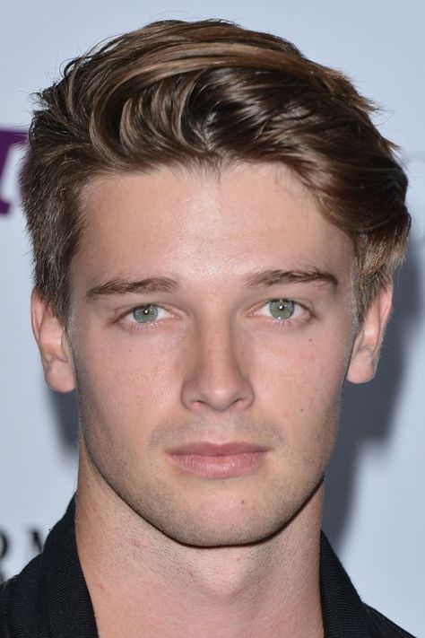 Patrick Schwarzenegger Patrick Schwarzenegger, Actor John, Blonde Guys, Cute Actors, Hollywood Celebrities, Male Face, Male Beauty, Celebrities Male, Fashion Advice