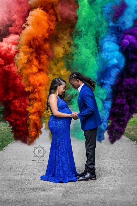 Rainbow Maternity Shoot Ideas, Rainbow Baby Photoshoot Maternity, Rainbow Baby Maternity Shoot, Pineapple Pics, Rainbow Maternity Shoot, Rainbow Baby Maternity Pictures, Maternity Shoot Black Couple, Rainbow Baby Photoshoot, Maturity Shoot