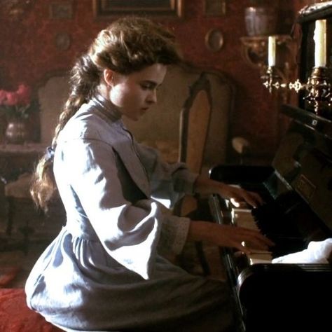 "Mother doesn't like me playing Beethoven. She says I'm always peevish afterwards." -Lucy Honeychurch Lucy Honeychurch, Room With A View Movie, Merchant Ivory, Victorian History, A Room With A View, Helena Bonham, Vintage Coquette, Bonnie N Clyde, Bonham Carter