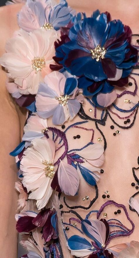 Brand New Flower Making Courses! | Detail Couture, Haute Couture Embroidery, 2016 Couture, Haute Couture Details, Embroidery Fashion Detail, Embellishment Details, Elie Saab Fall, Textil Design, Tambour Embroidery