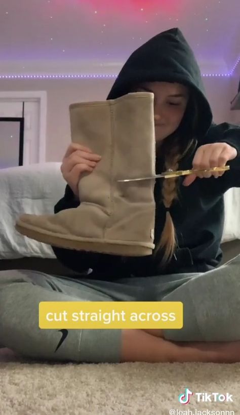 WOMEN are transforming their tired old Ugg boots by transforming them into slippers in a new TikTok trend. The DIY hack has become a hit in lockdown as people are forced to stay home, and are swapping their sneakers for slippers. The snazzy slippers are near identical to the brand’s Scuffette slippers which retail at […] Women’s House Slippers, Slipper Boots Outfit, Ugg Upcycle, Outfit With Ugg Slippers, Ugh Outfits Boots, Shoes For Jeans Women, Sneaker Outfits Women Winter, Ugg Scuffette Slippers Outfit, Ugh Boot Outfits